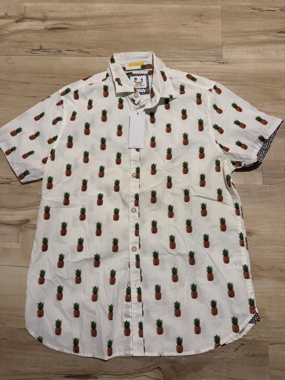 Denim & Flower White Short-Sleeve Pineapple Print Button-Up Shirt